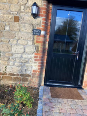 Potcote farm stables accommodation spots stable